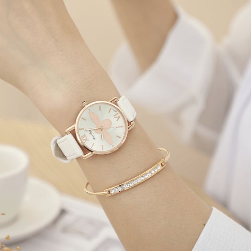 A0554 Mode Söta Kvinnor Klockor Rose Gold Fodral Läderband Romerska Siffror Bee Quartz Klockor