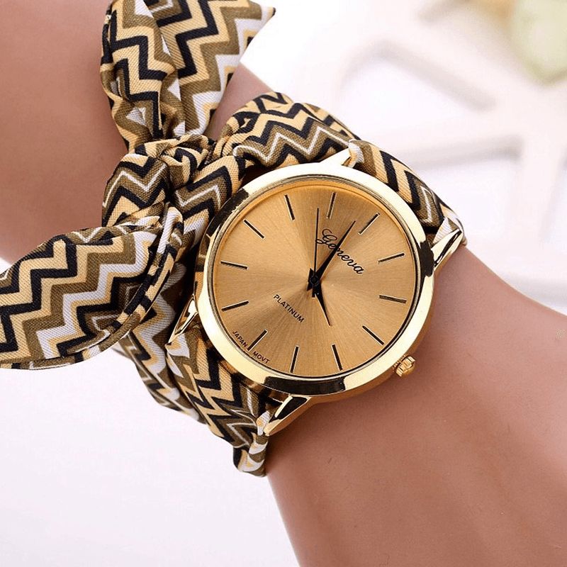 Mode Chic Big Dial Randigt Tygband Dam Kvartsur Armbandsur