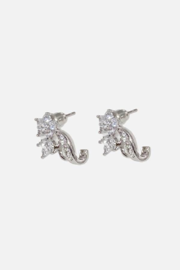 Blommiga Cubic Zirconia Stud Örhängen