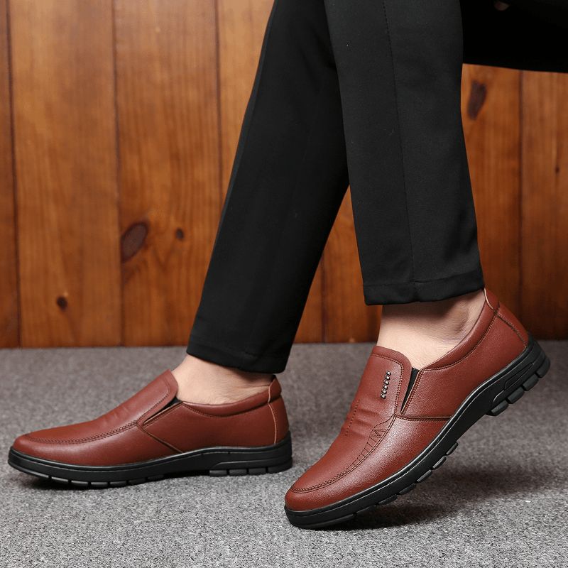 Män Kohud Läder Mjuk Botten Slip On Warm Foder Bekväm Klänning Casual Business Skor